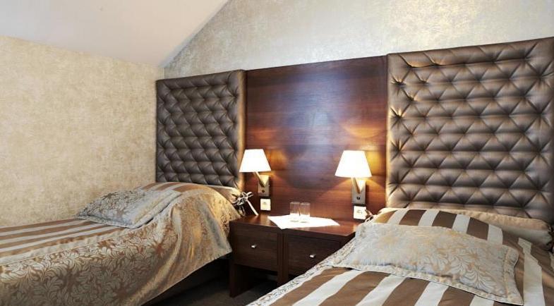 Maxima Hotel Wolanow Экстерьер фото